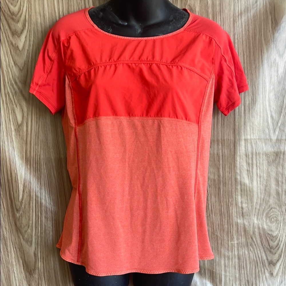 Pre-owned Lululemon Women's Red Top Size M